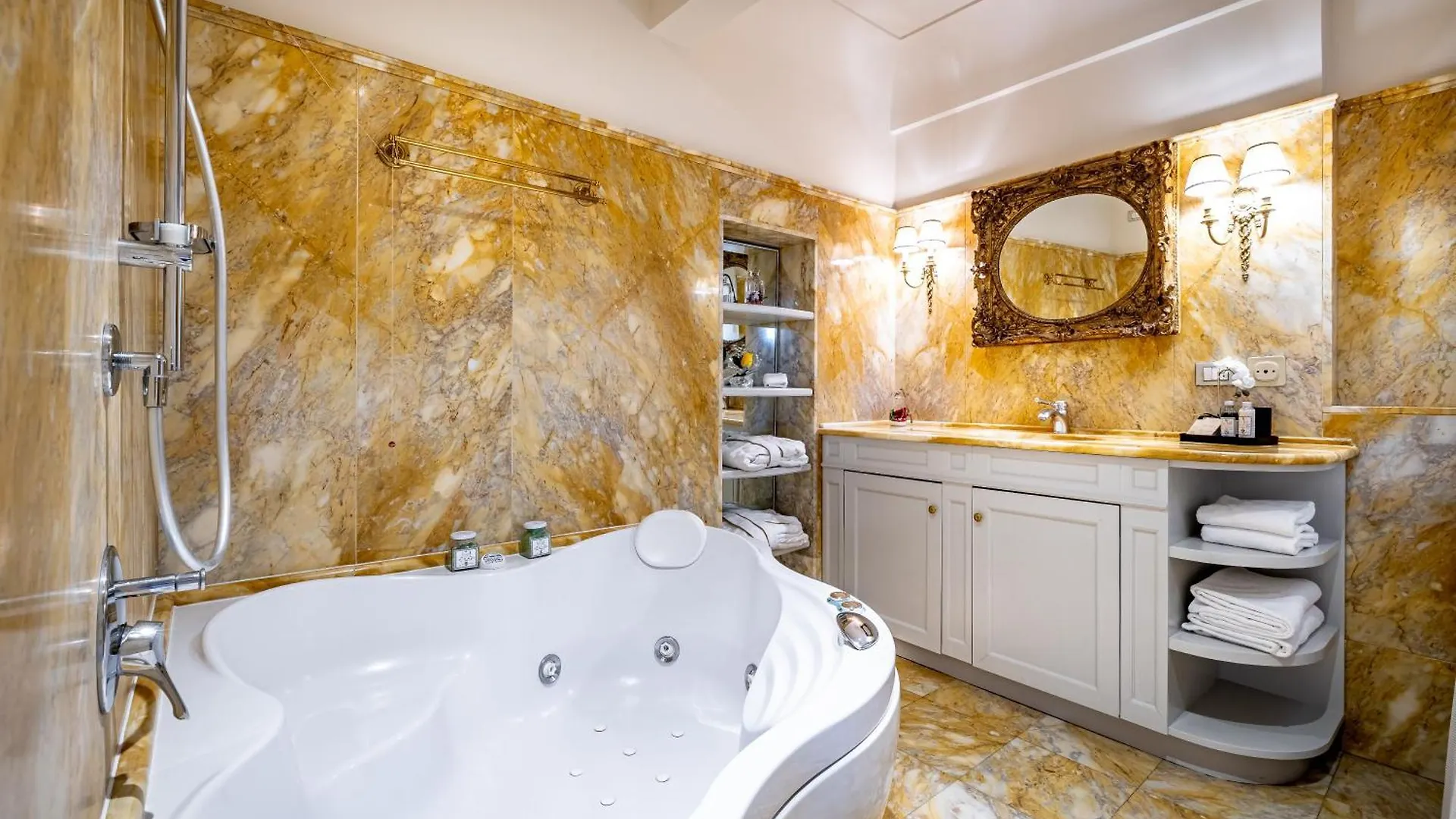 Yd Dream Stay In Florence Luxury Apartment With Iconic View Italy