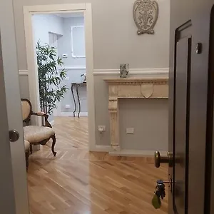  Apartment Tra Piazza Duomo E Piazza Signoria